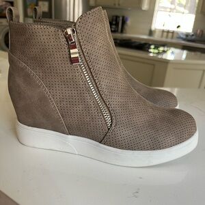 Journee Collection Taupe Perforated Wedge Booties